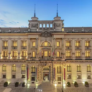 5* فندق Nh Collection Carlo Iv