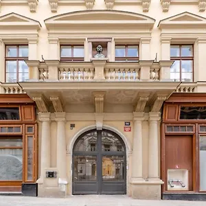 Retreat Boutique Hostel