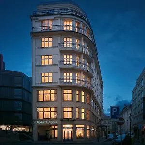 4* فندق Astoria
