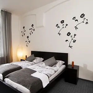 Hostel Opletalova, Praha