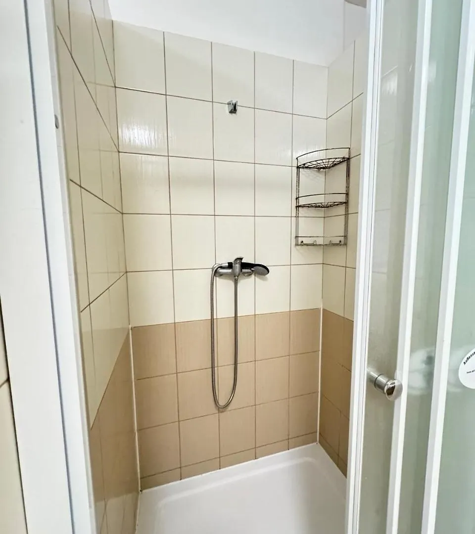 Albergue Sleep & Go Praha 5 0*, Praga